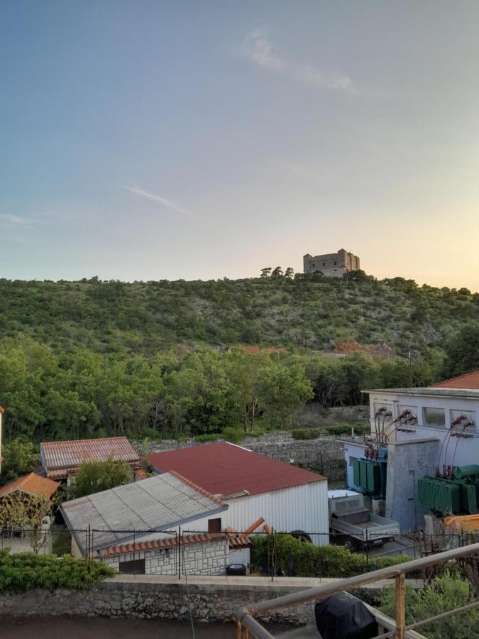 סנג' Apartmani Studio Apartmani Senjska Maslina מראה חיצוני תמונה