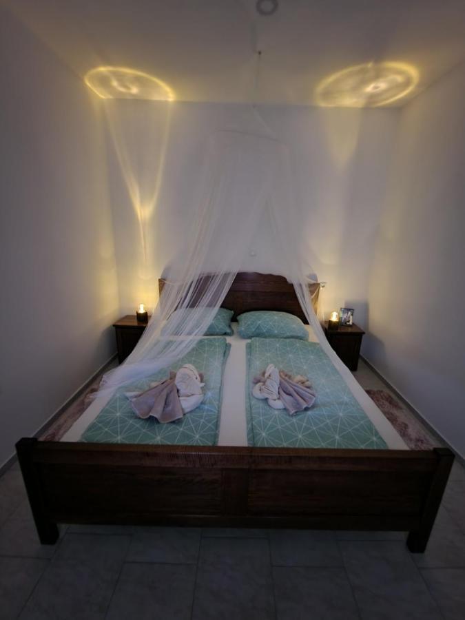 סנג' Apartmani Studio Apartmani Senjska Maslina מראה חיצוני תמונה